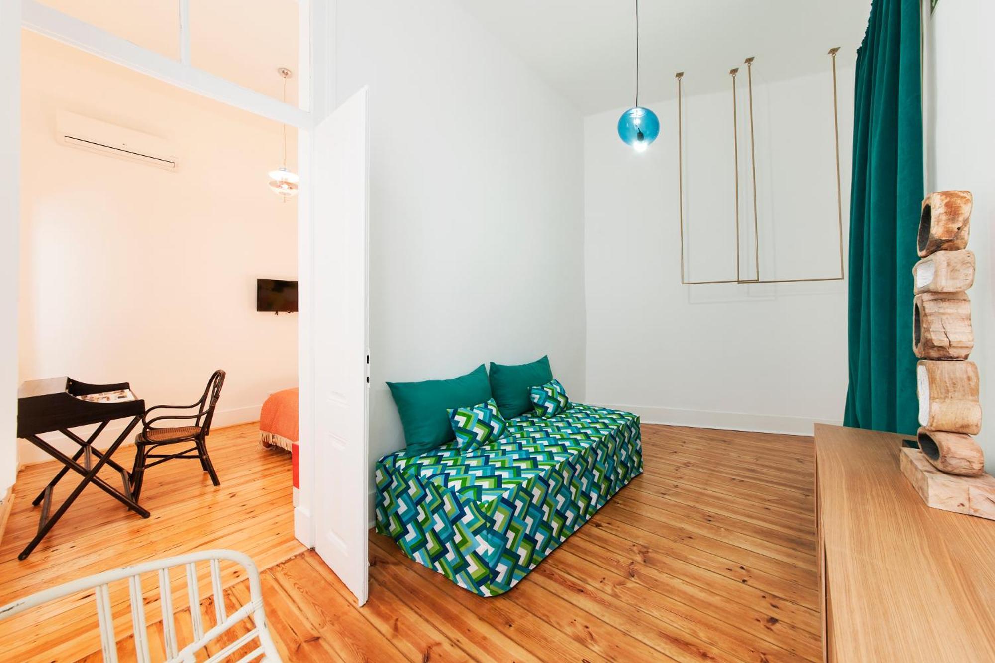 Lisbon Cheese & Wine Suites Ngoại thất bức ảnh